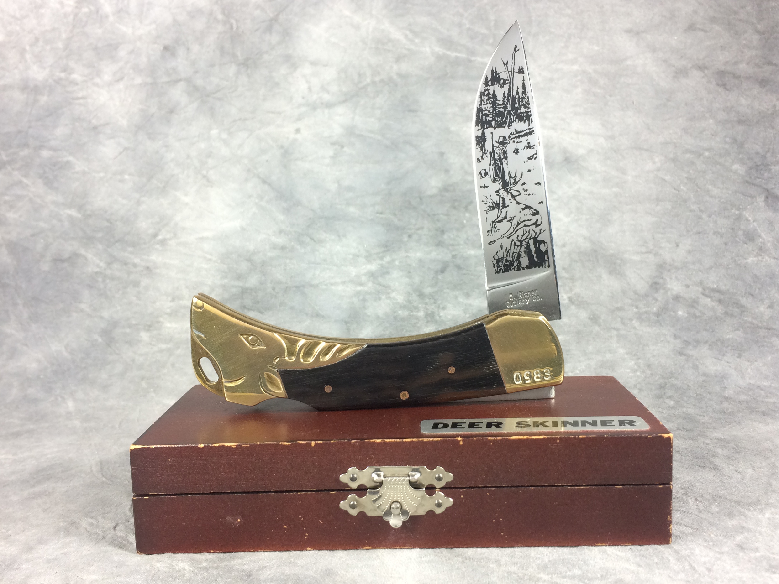 What is a C. RISNER CUTLERY CO Deer Skinner Limited Edition Sing