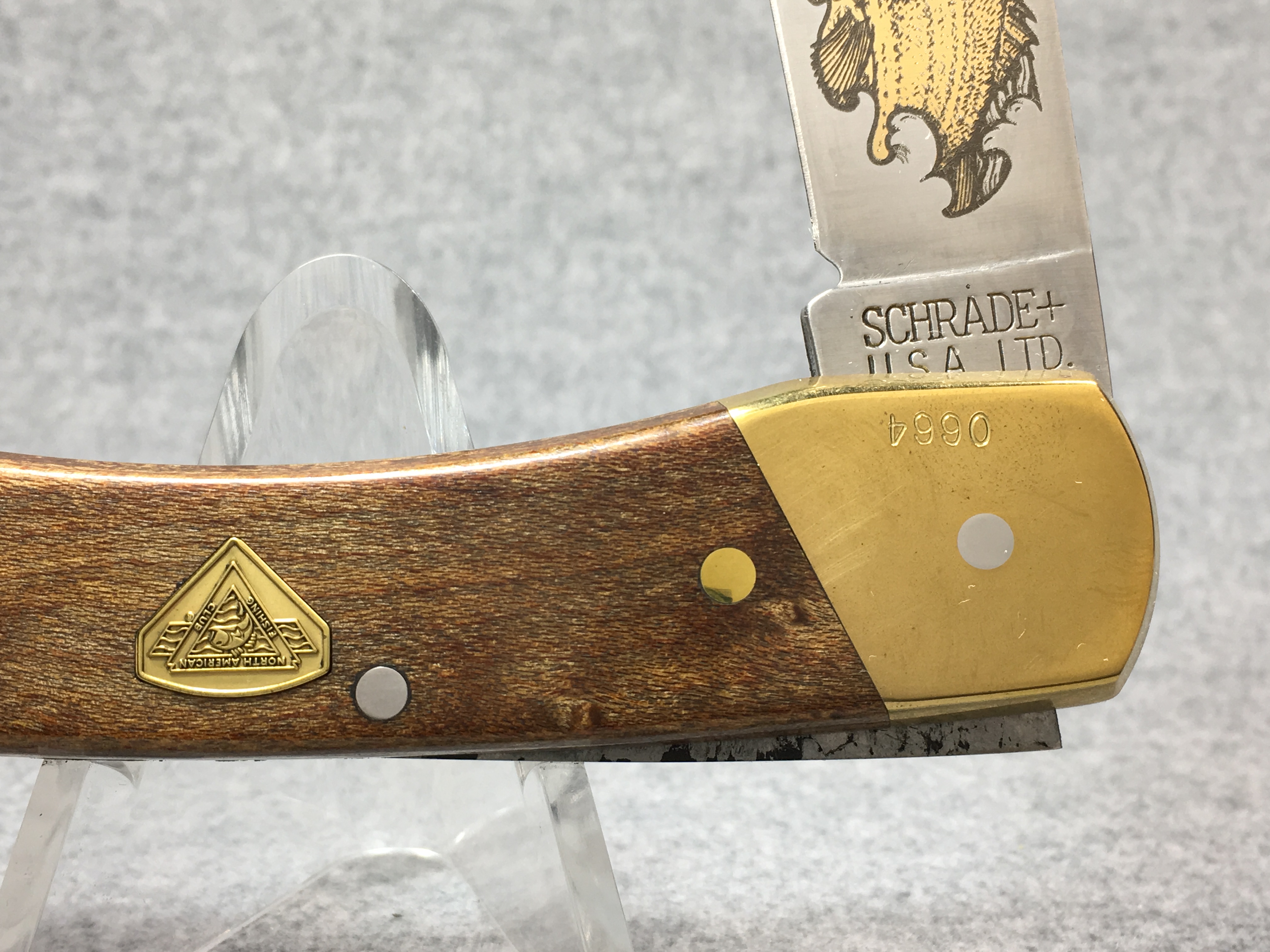 What is a 1998 SCHRADE+ USA Ltd 10TH ANNIVERSARY NORTH AMERICAN FISHING CLUB  Lockback Knife worth?